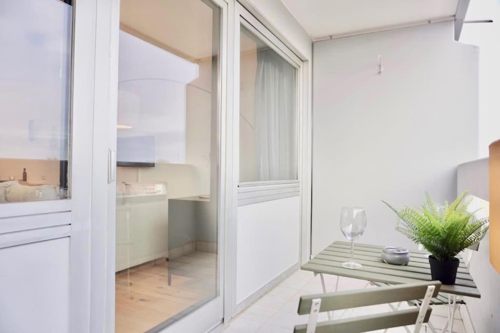 Neu Modernes Apartment In Top Lage, Free Parking Max 1,65M Hoehe Und 1,8M Breite كارلسروه المظهر الخارجي الصورة